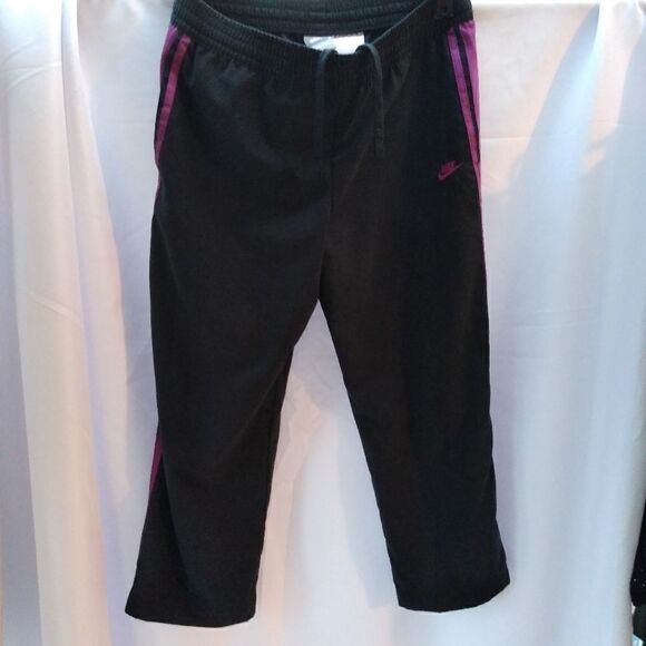 Nike capri  - Picture 1 of 1